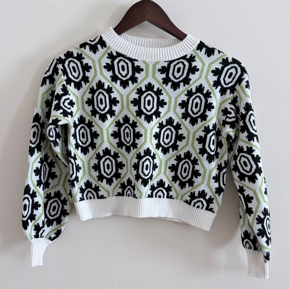 SHEIN Kids Girls Size 9Y Geometric Jacquard Knit Cropped Sweater White Black